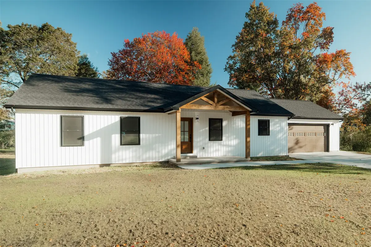 433 E Pleasant Street, Corry, PA 16407 - #1