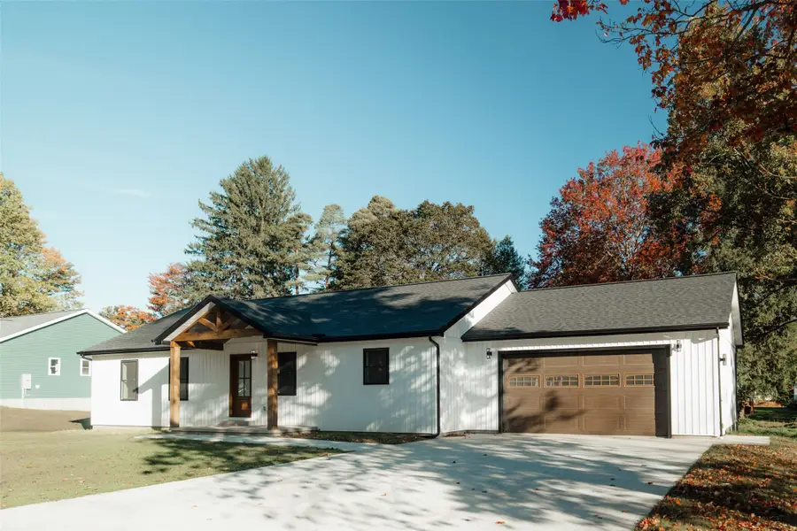433 E Pleasant Street, Corry, PA 16407 - #2