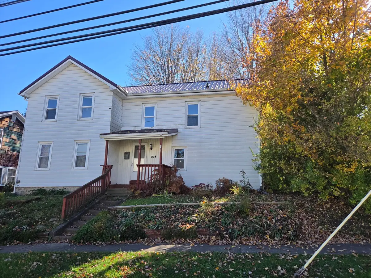 238 W Smith Street, Corry, PA 16407 - #1