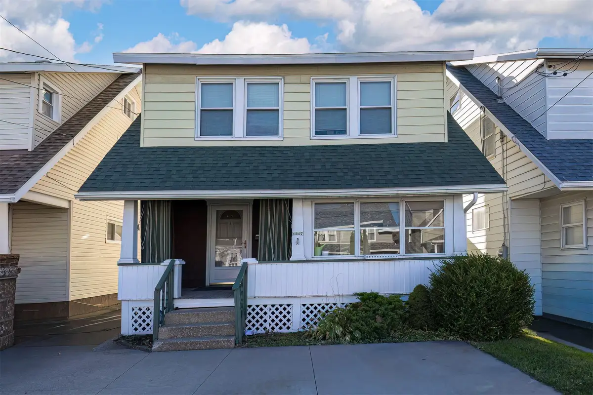 1317 W 25th Street, Erie, PA 16502 - #1