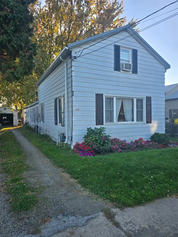124 Mechanic Street, Girard, PA 16417