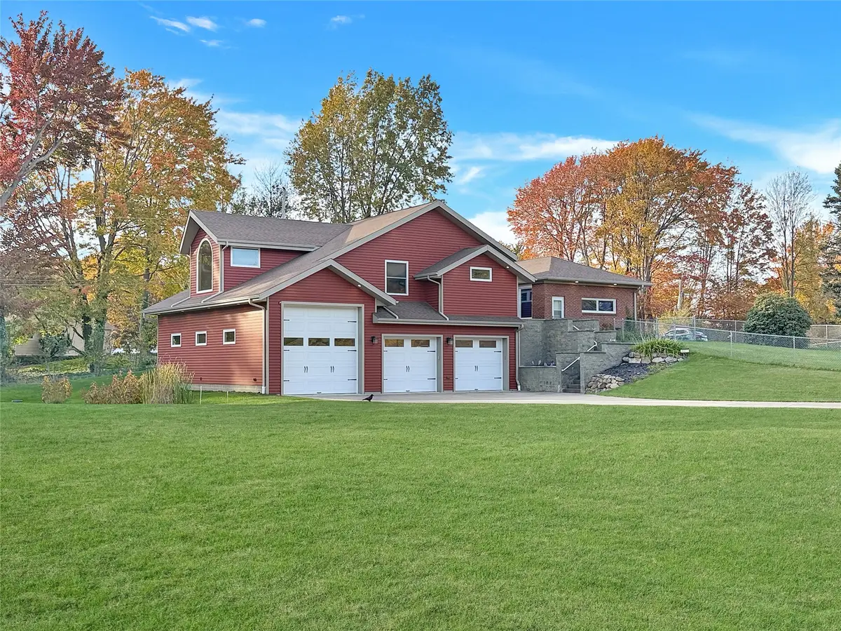 4037 Plaza Drive, Erie, PA 16506 - #1