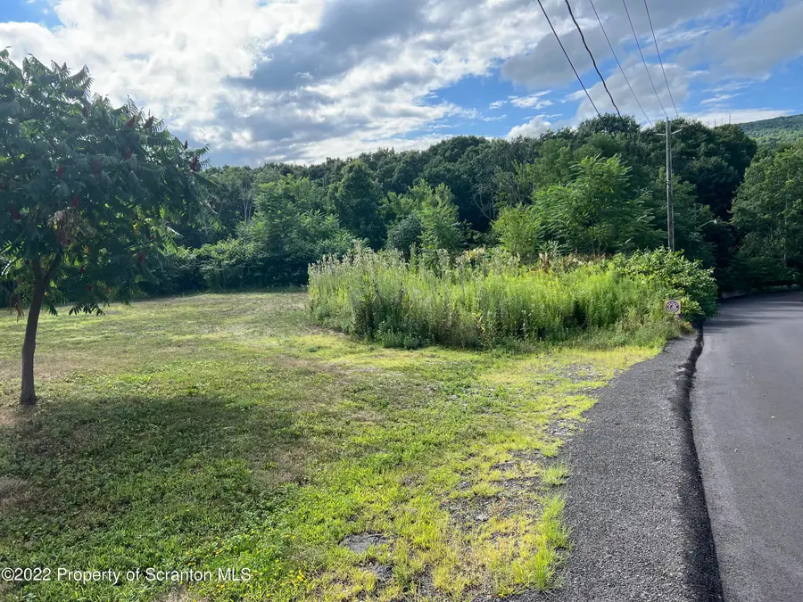 1008 Lucas Drive, Blakely, PA 18447 - Image #2