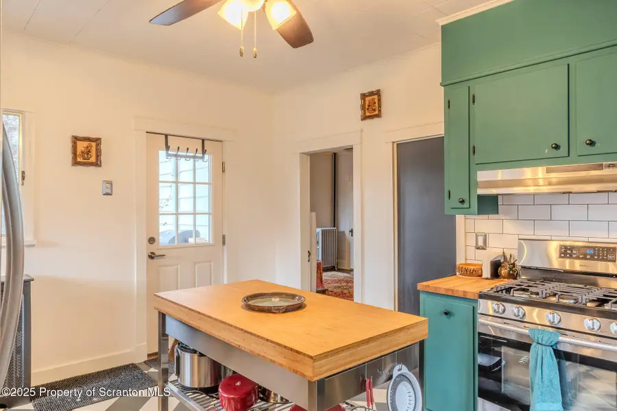 425 S Webster Avenue, Scranton, PA 18505 - Image #2