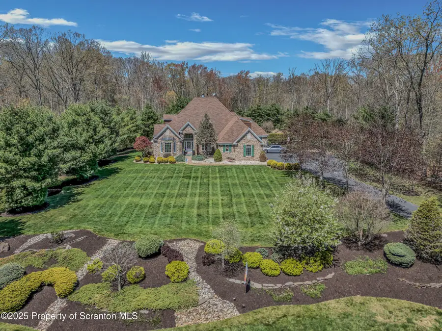 8 Eight Iron Drive, Dorrance, PA 18707 - Image #2