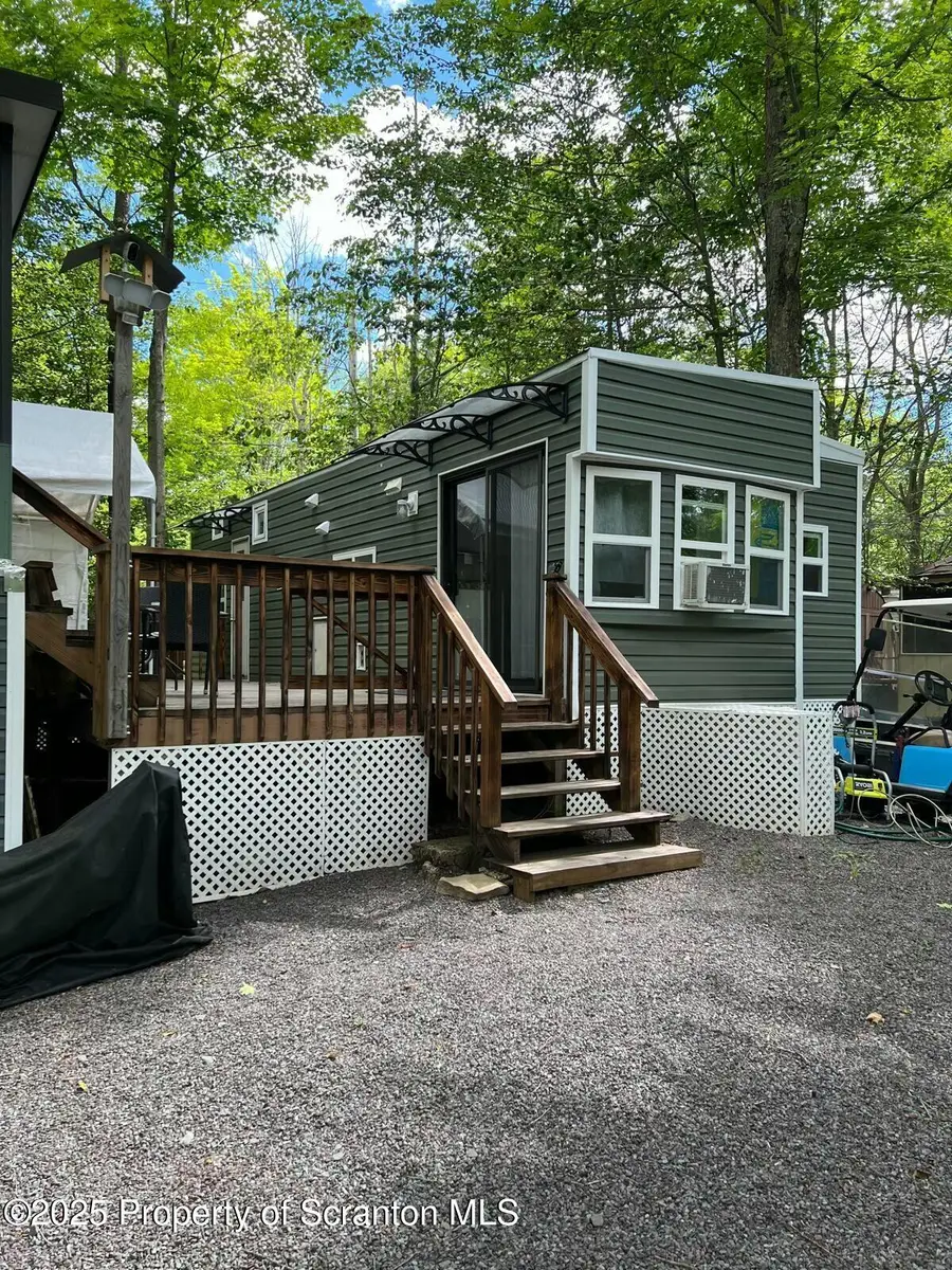 723 Snowshoe Dr, Covington Township, PA 18424 - Image #2