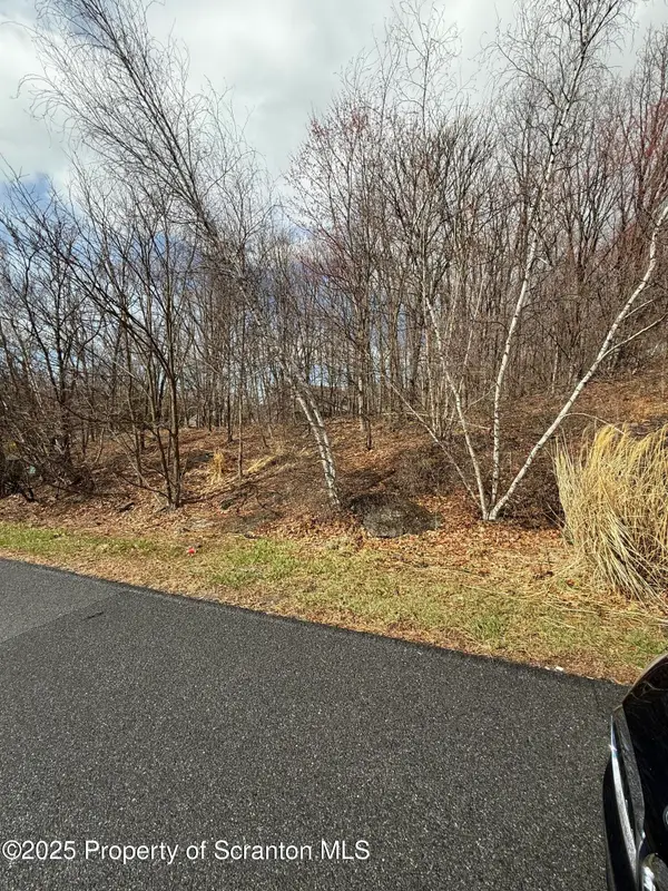 16 Cherry Street, Scranton, PA 18505