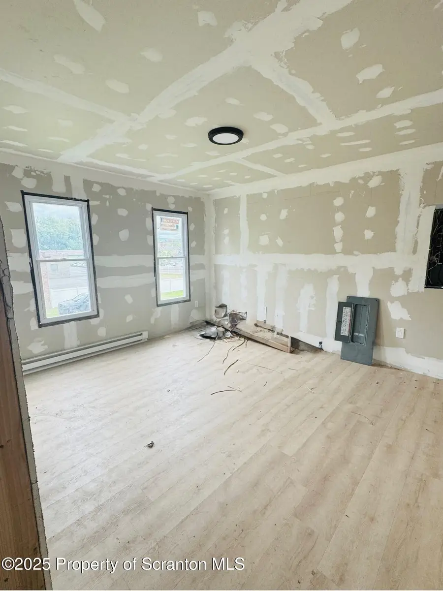 1537 Gardner Avenue, Scranton, PA 18509 - Image #2