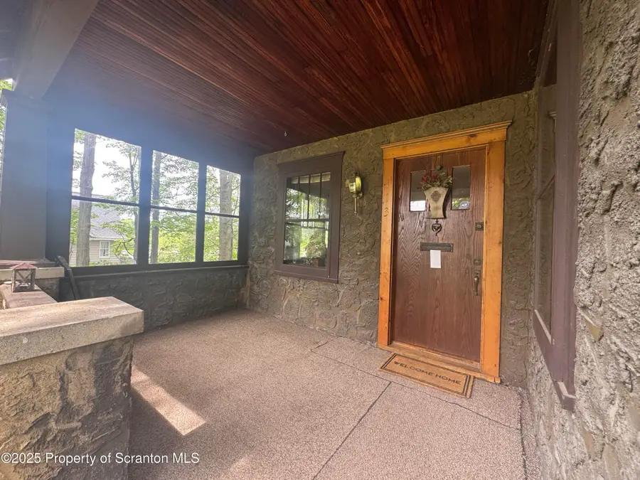 113 Claremont Avenue, Clarks Summit, PA 18411 - Image #2