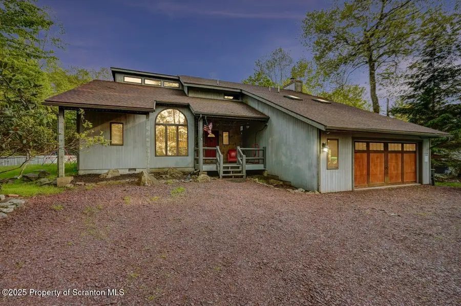 197 S Lake Drive, Lake Harmony, PA 18624 - Image #2