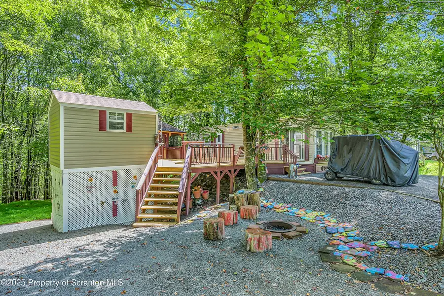 454 Fox Terrace, Covington Township, PA 18424 - Image #2