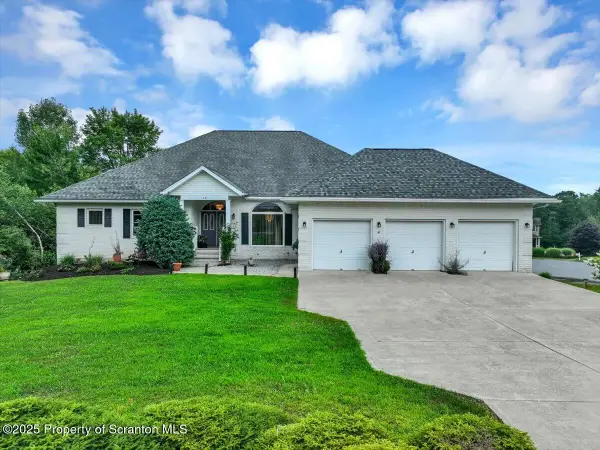 106 Beech Lane #L 12, Elmhurst, PA 18444