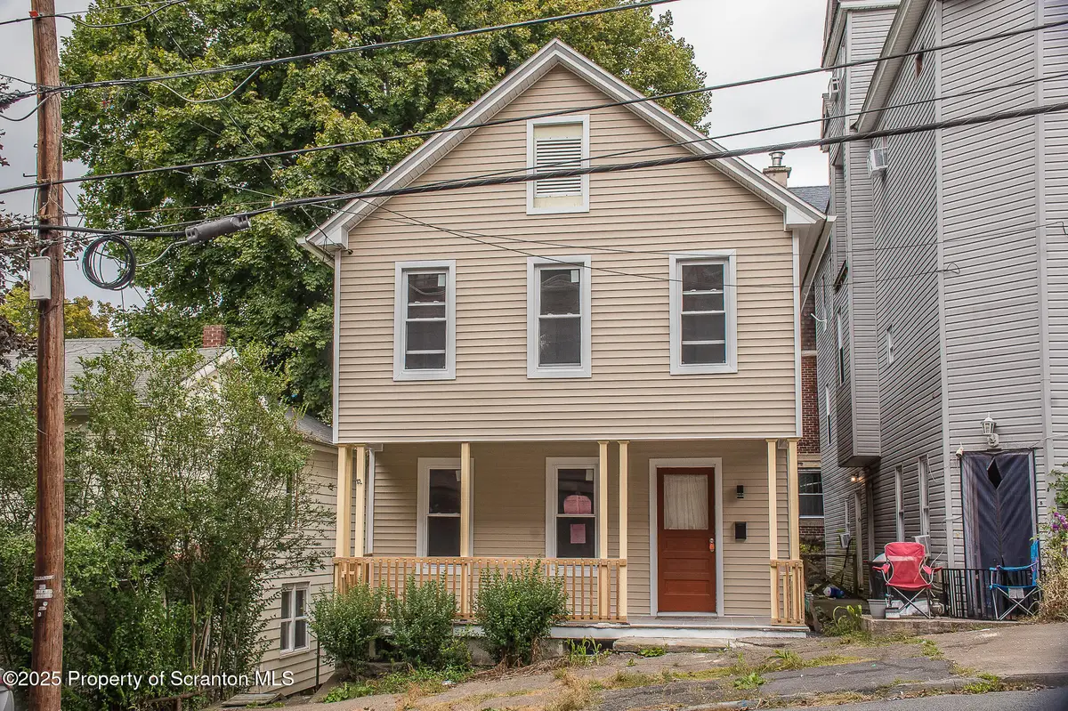 114 Salem Avenue, Carbondale, PA 18407 - Image #1