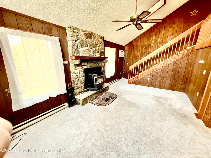 5 Leah Lane, Clifton Township, PA 18424 - Image #3