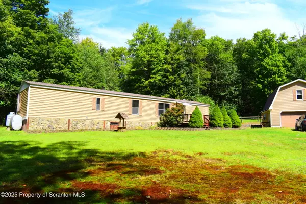 65 Townhouse Road, Little Meadows, PA 18830