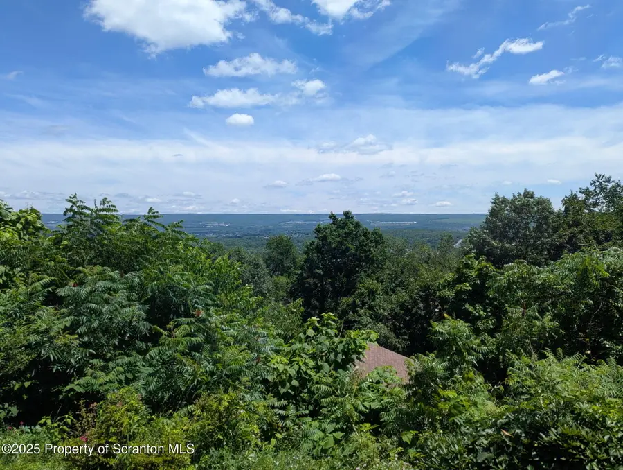 1614 Scott Road, Blakely, PA 18447 - Image #2