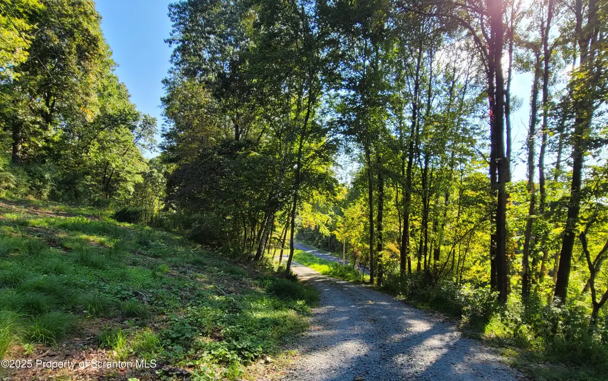 42 Long Lane, Falls, PA 18615 - Image #1