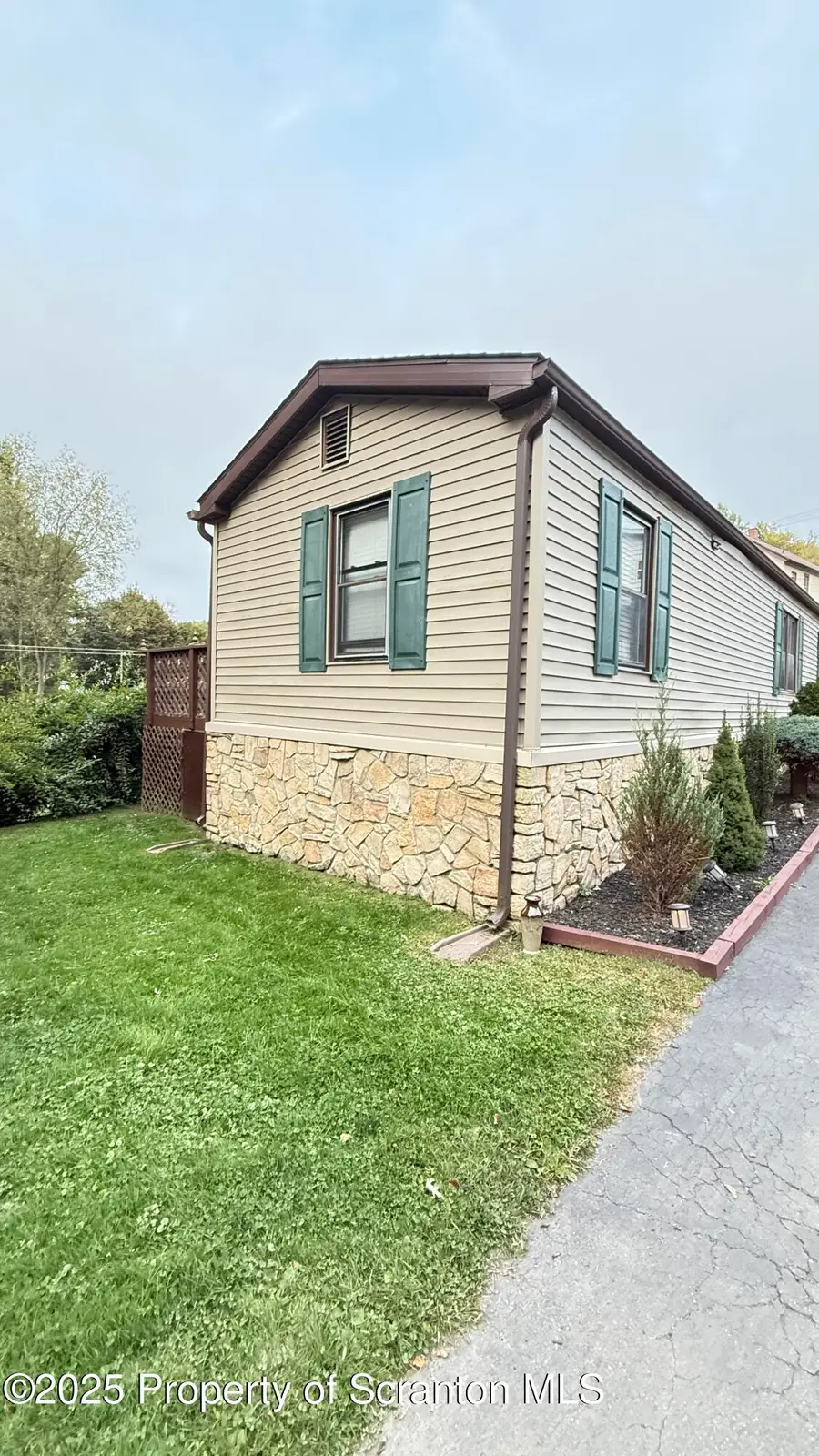 181 Belmont Street, Carbondale, PA 18407 - Image #2