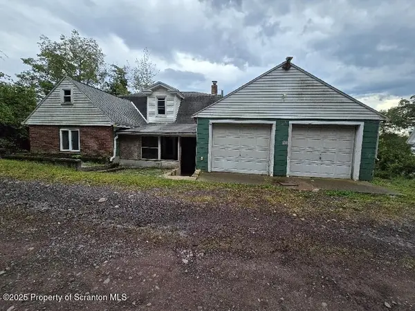 64 N Hunter Highway, Drums, PA 18222