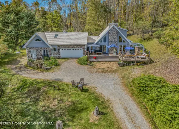 242 Shore Drive, Hop Bottom, PA 18824