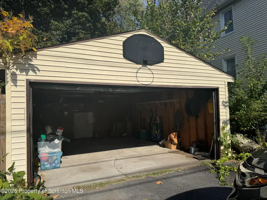 831 Raines Street, Scranton, PA 18509 - Image #2
