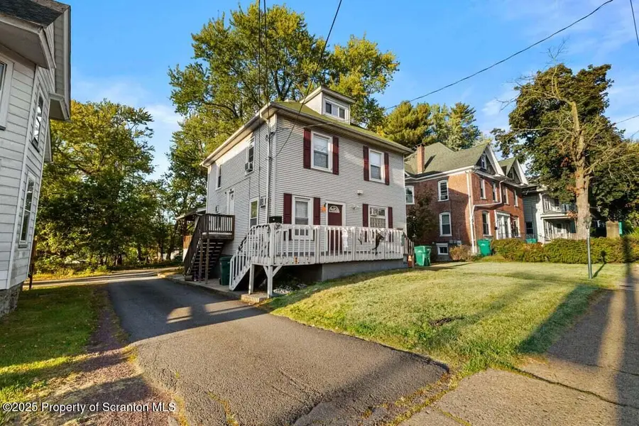 120 Ridgeway Street, East Stroudsburg, PA 18301 - Image #3