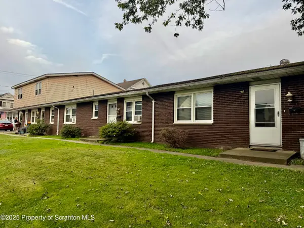 612 Oak Street, Old Forge, PA 18518