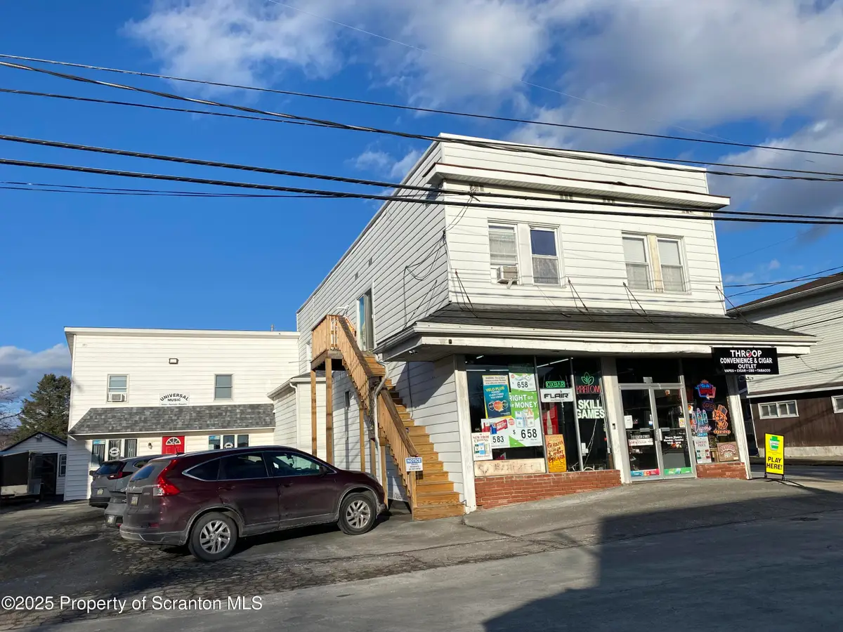 717 Center Street, Throop, PA 18512 - Image #1