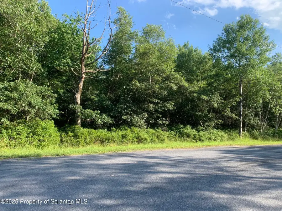 4201 Pakuna Court, Albrightsville, PA 18210 - Image #2