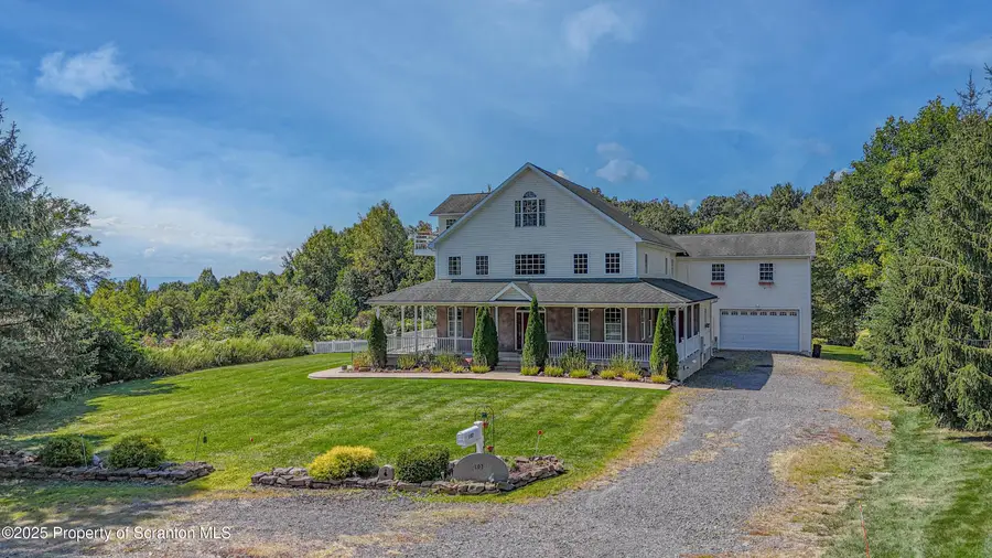 107 Ridgeview Drive, Scranton, PA 18504 - Image #2