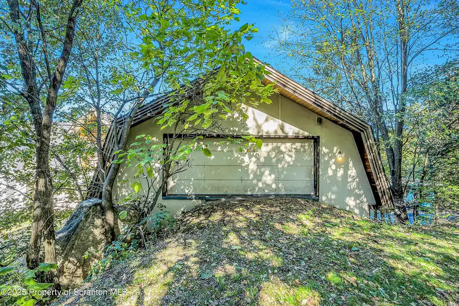 837 N Laurel Street, Hazleton, PA 18201 - Image #3