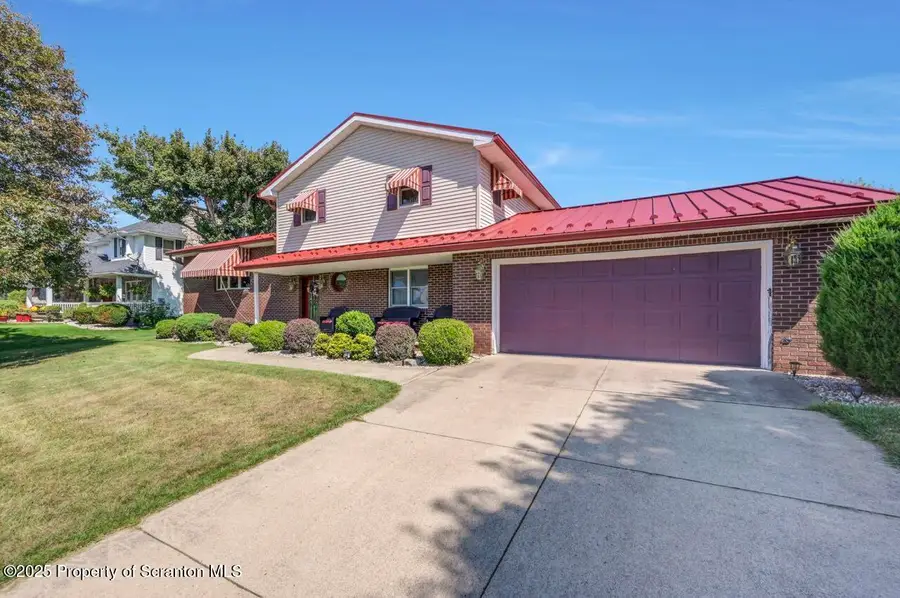 1317 Crestwood Drive, Archbald, PA 18403 - Image #3