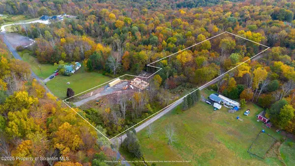 344 Burns Road, Waymart, PA 18472