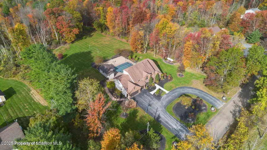 1266 Ryman Road, Dallas, PA 18612 - Image #2