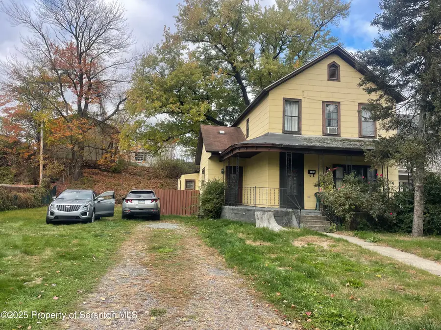 135 Norton Place, Carbondale, PA 18407 - Image #2