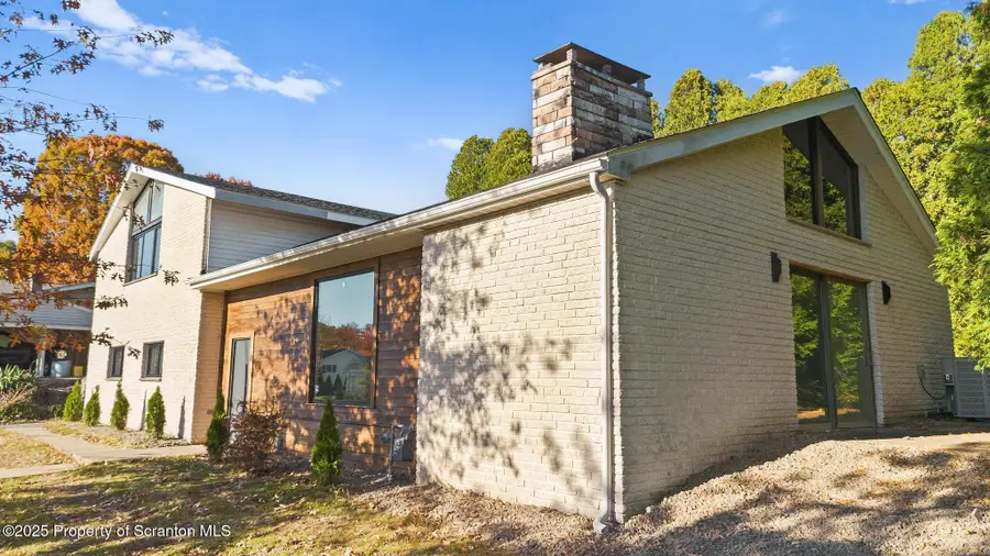 111 Leslie Lane, Pittston, PA 18640 - Image #3