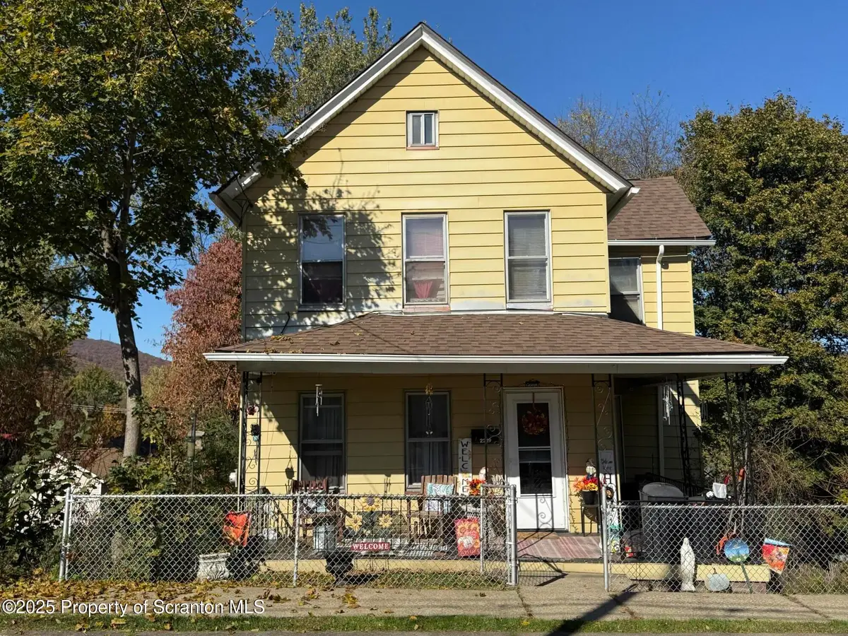 2219 Golden Ave Avenue, Scranton, PA 18508 - Image #1