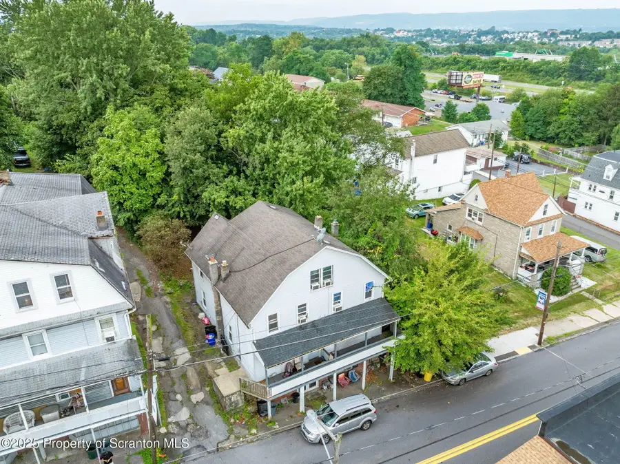 737-739 E Northampton Street, Georgetown, PA 18702 - Image #2