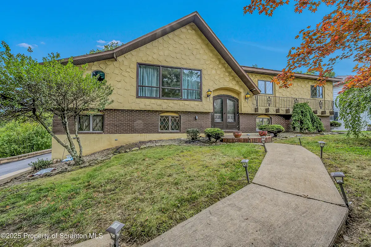 736 Oak Street, Taylor, PA 18517 - Image #1