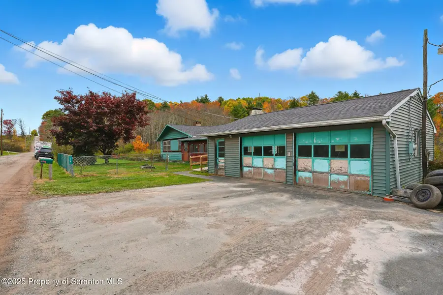 330 Pedrick Road, Nicholson, PA 18446 - Image #2