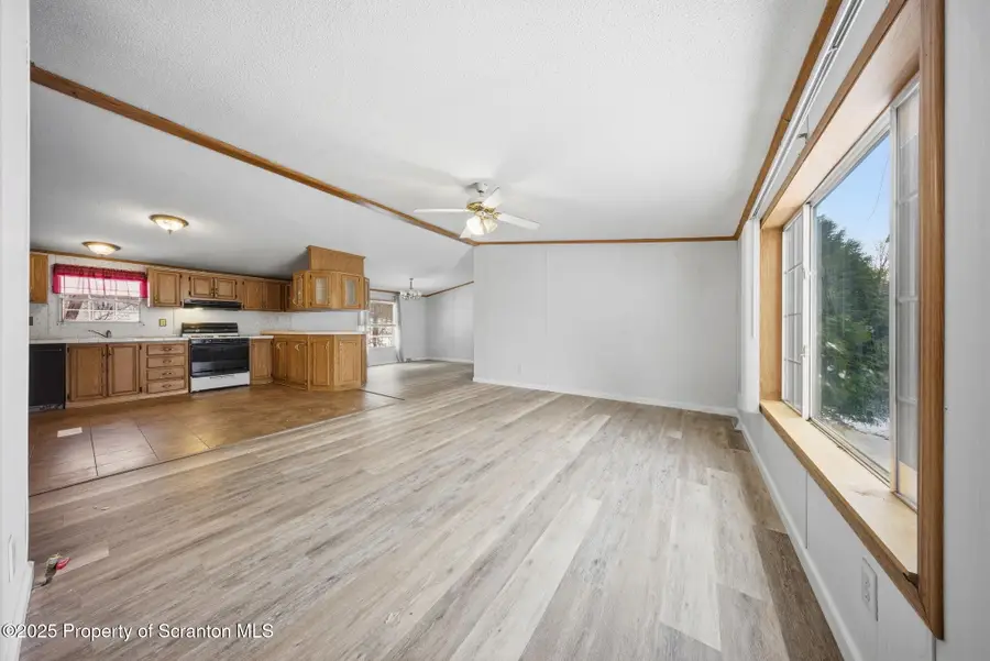 141 Hollister Drive, Moscow, PA 18444 - Image #3