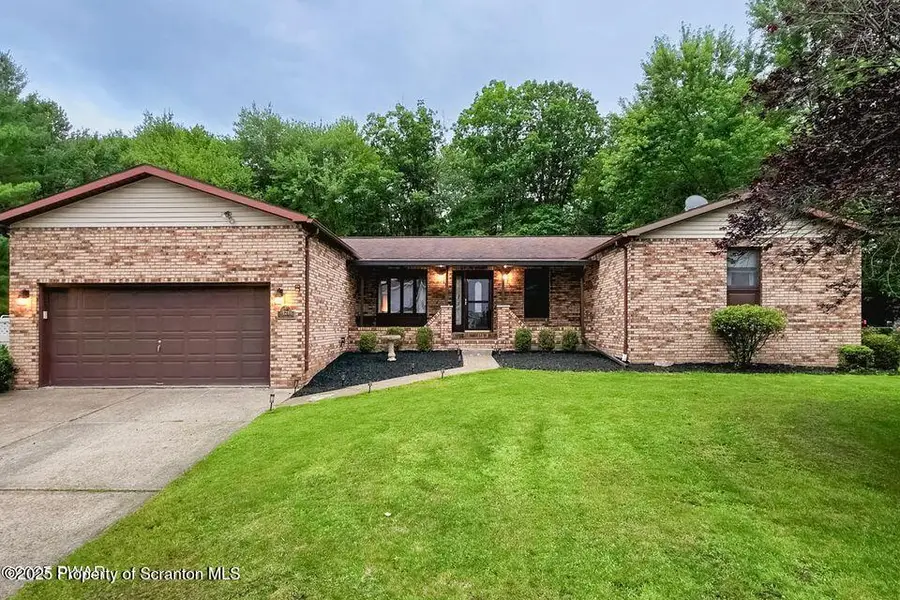 121 Red Coat Lane, Hanover, PA 18706 - #2