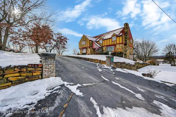 828 Glenwood Road, Old Forge, PA 18518