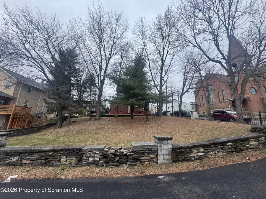 817 Court Street, Scranton, PA 18508 - Image #3