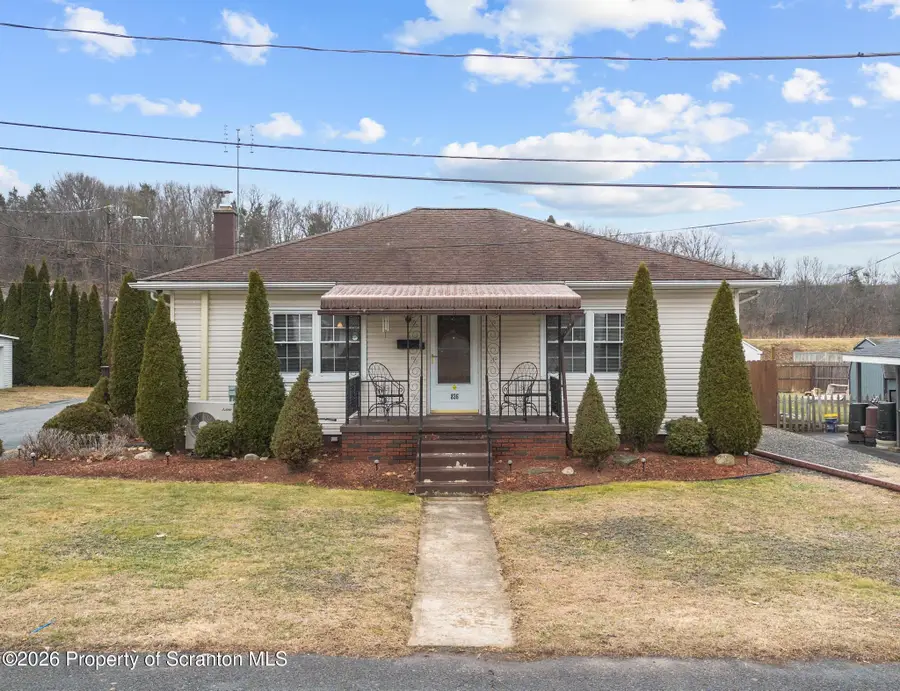 836 Woodlawn Avenue, Moosic, PA 18507 - Image #2