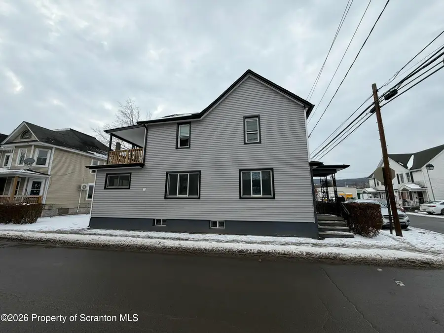 28 7th Avenue, Carbondale, PA 18407 - Image #2