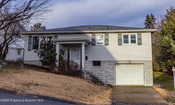 1215 Mine Street, Old Forge, PA 18518