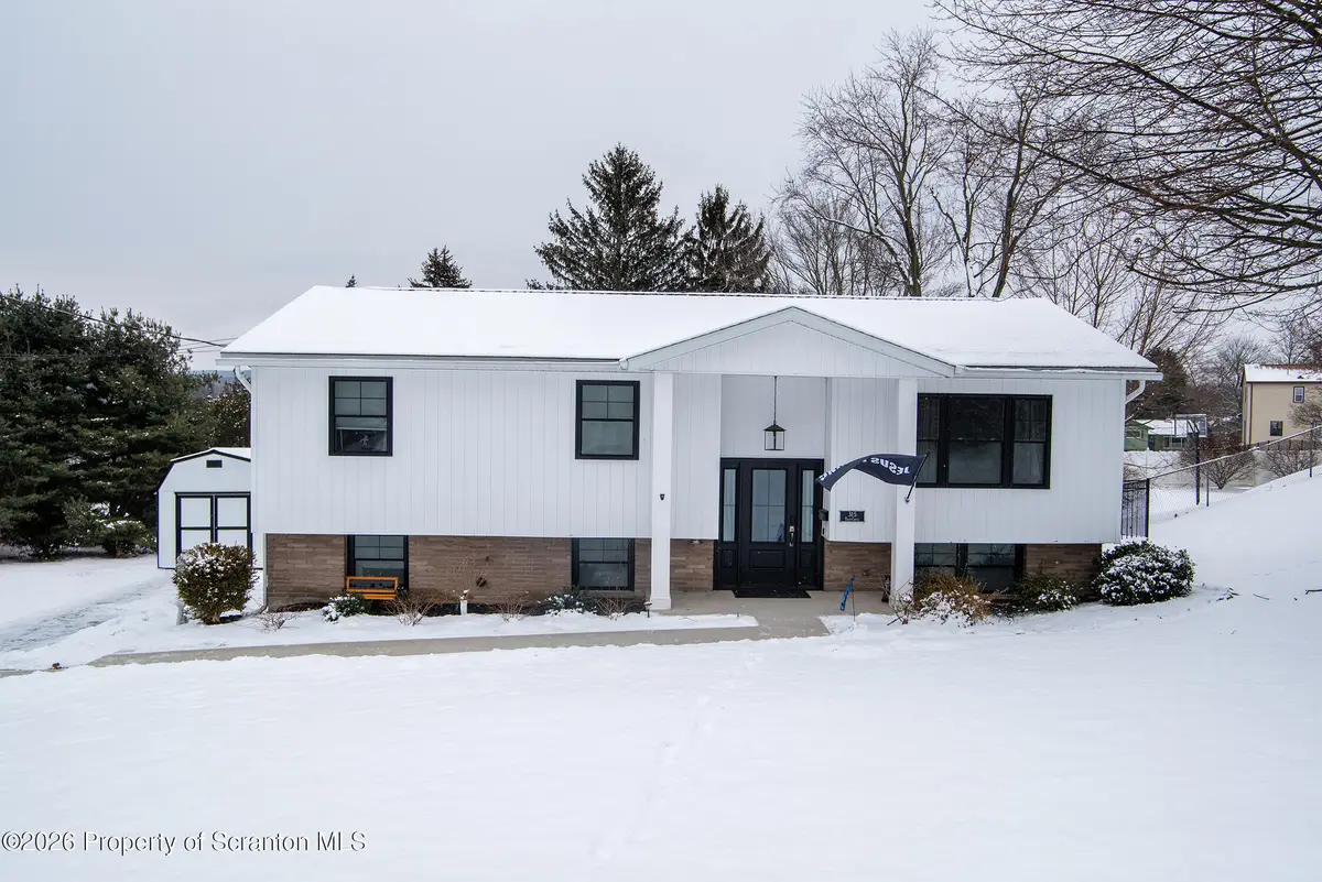 315 Tulip Circle, Clarks Summit, PA 18411 - Image #1