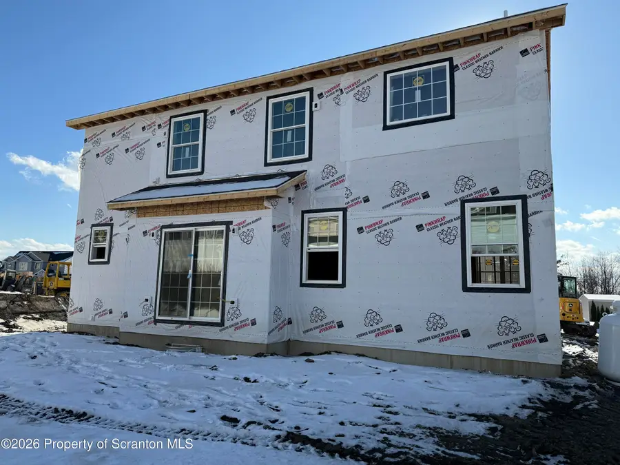 517 Poppy Lane, Moosic, PA 18507 - Image #2