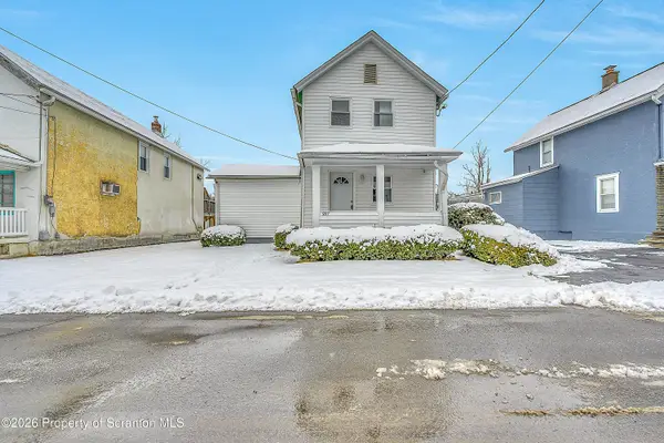 937 Mary Street, Throop, PA 18512